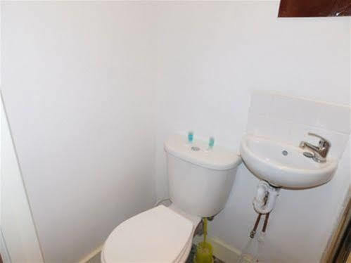 Spencer Inn Apartments Harrow Dış mekan fotoğraf